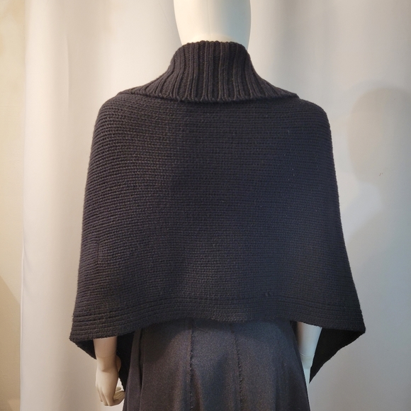 +J Jil Sander for Uniqlo Wool Knitted Cape - Picture 7 of 12